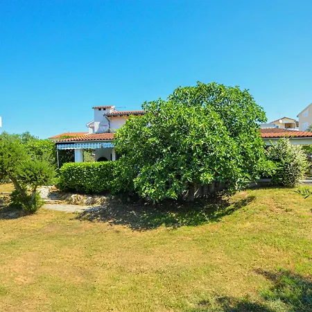 Karmela By Interhome *